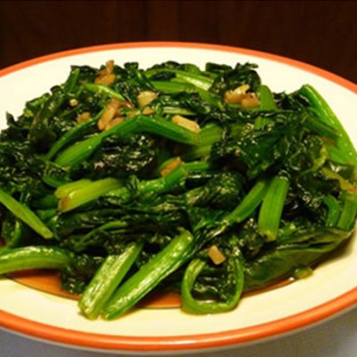 Cải xanh xào tỏi